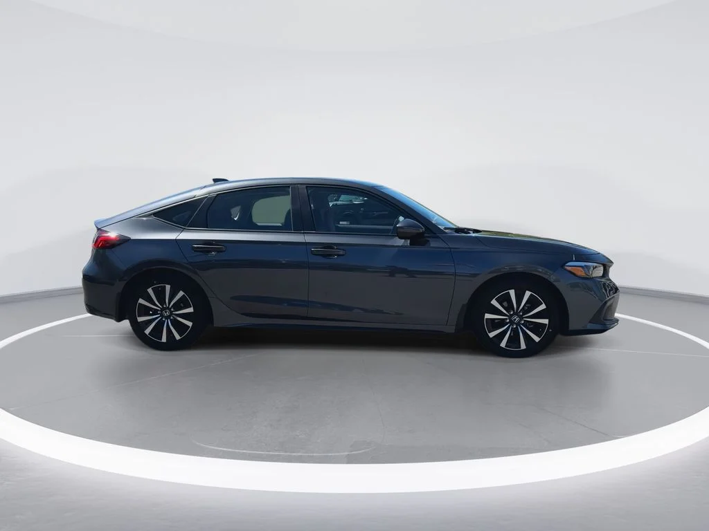 Used 2023  Honda EX-L image 9