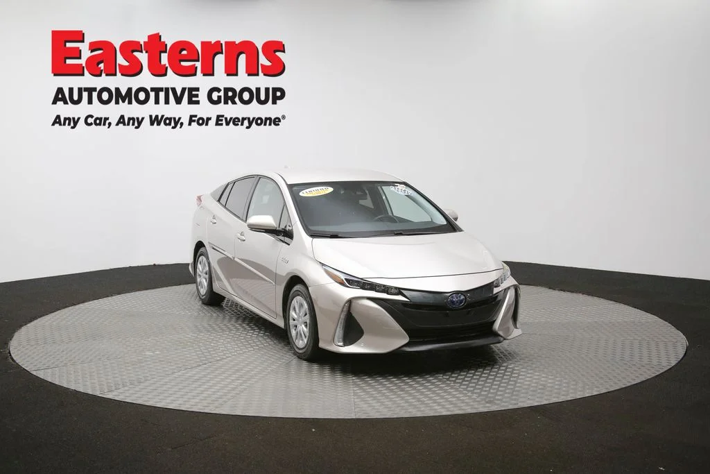 Used 2020 Gray Toyota XLE image 48