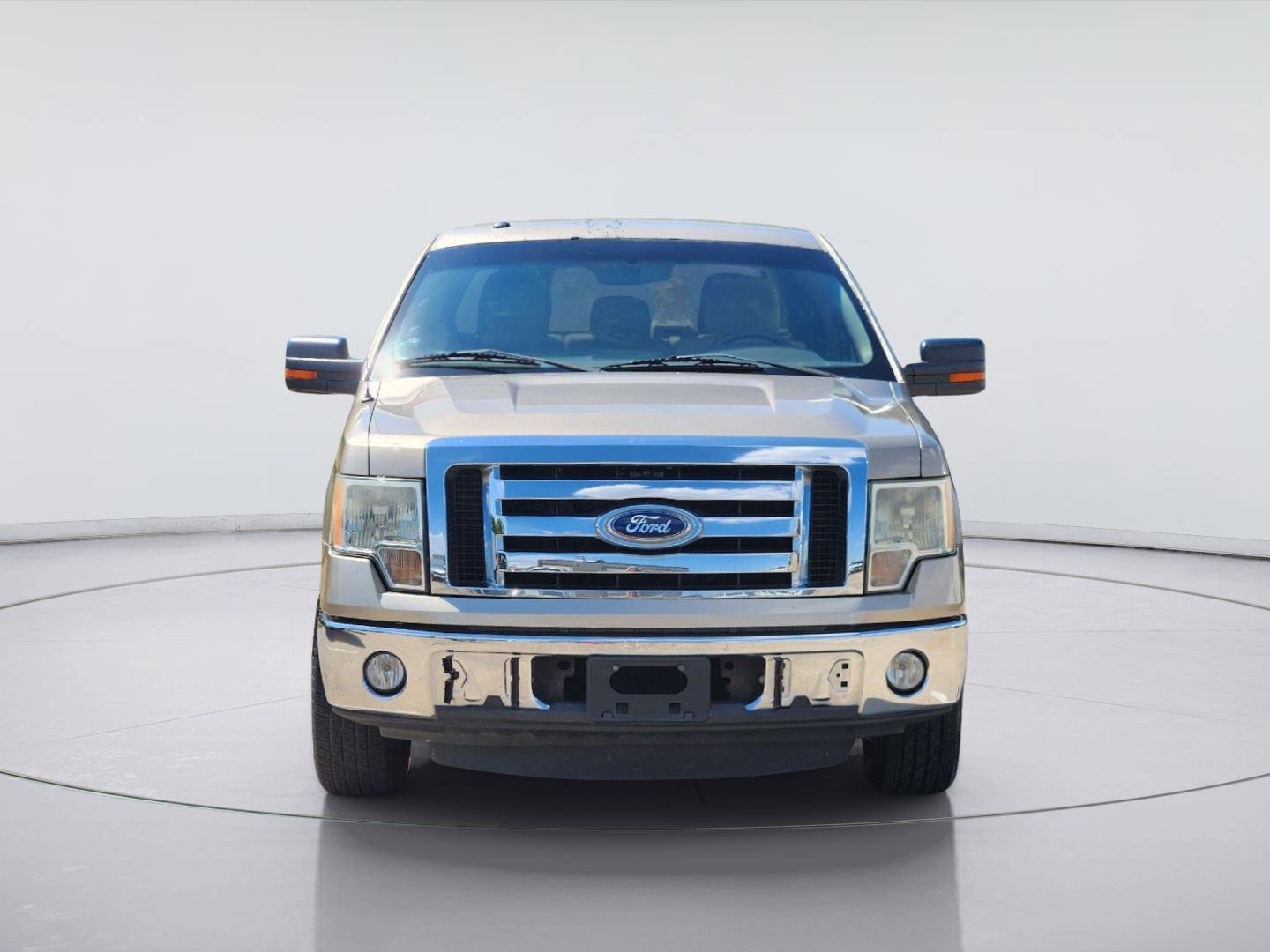 Used 2011 Pale Adobe Metallic Ford XLT image 2