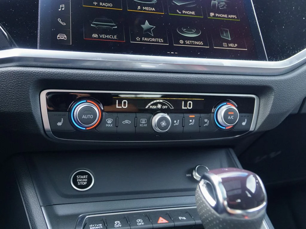 Used 2025 Gray Audi Premium Plus image 26