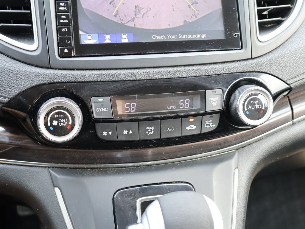 Used 2016  Honda Touring image 22