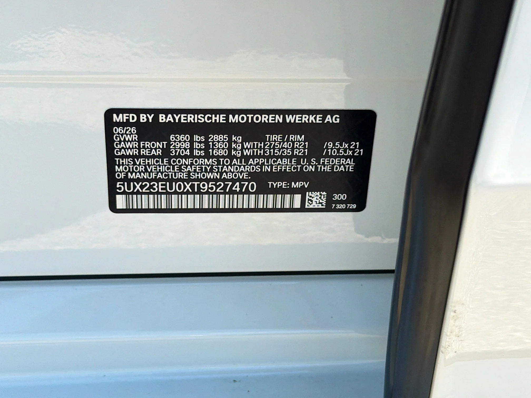 New 2026 Alpine White BMW xDrive40i image 41
