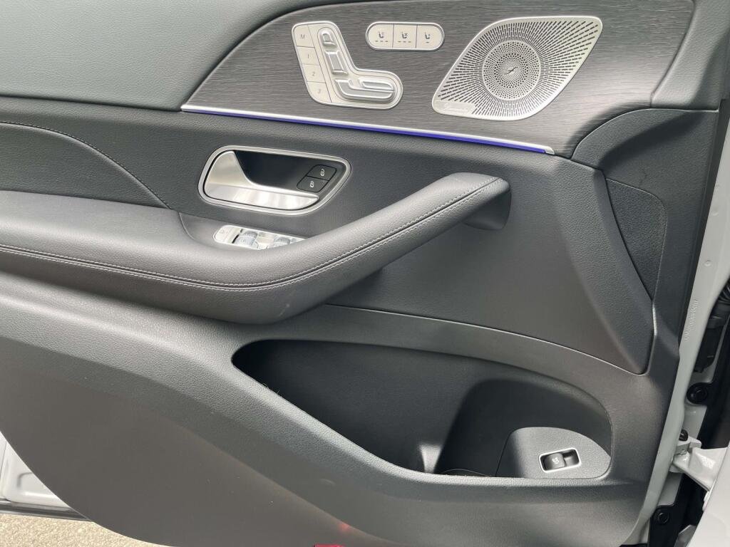 New 2026 MANUFAKTUR Alpine Grey Mercedes-Benz GLE 350 image 30