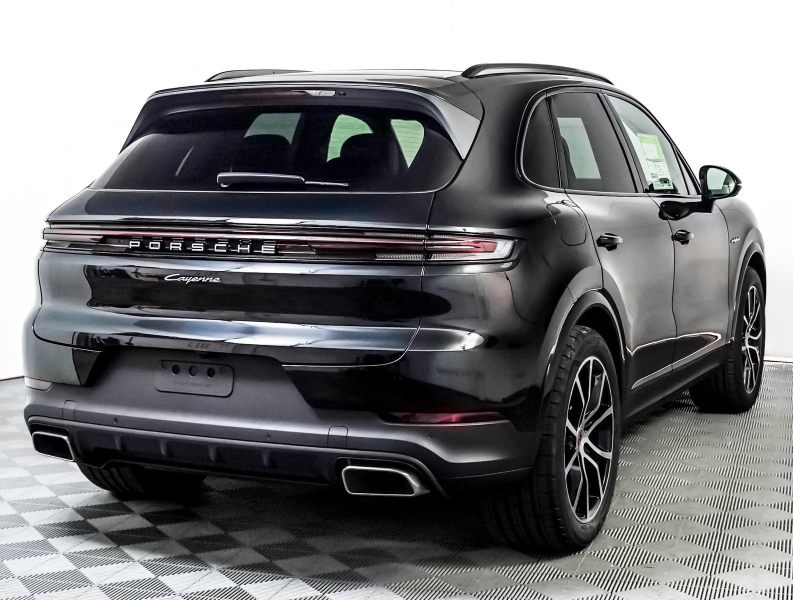 2026 Porsche Cayenne E-Hybrid - Photo 10
