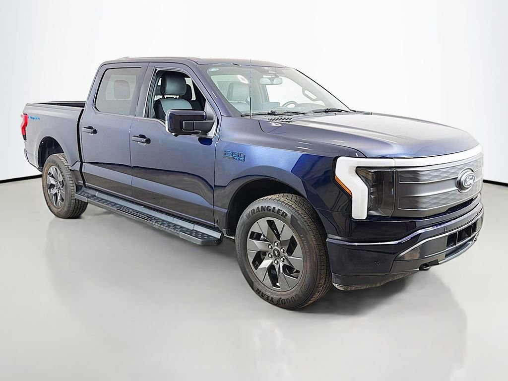 Used 2024 Ford F-150 Lightning Lariat with VIN 1FT6W5L71RWG21143 for sale in Columbus, OH