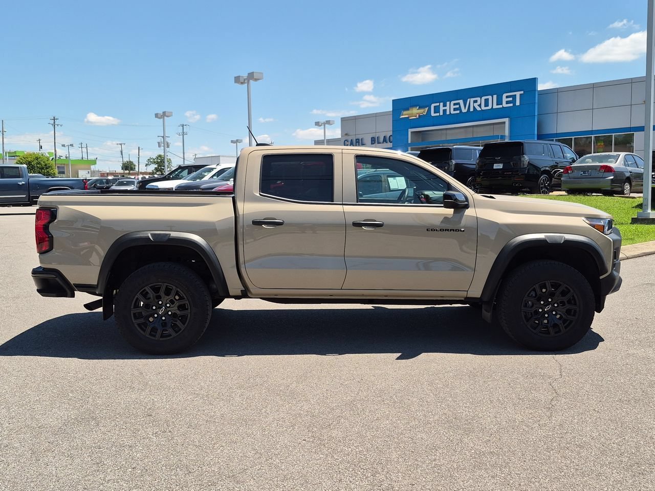 Used 2024 Sand Dune Metallic Chevrolet Trail Boss image 9