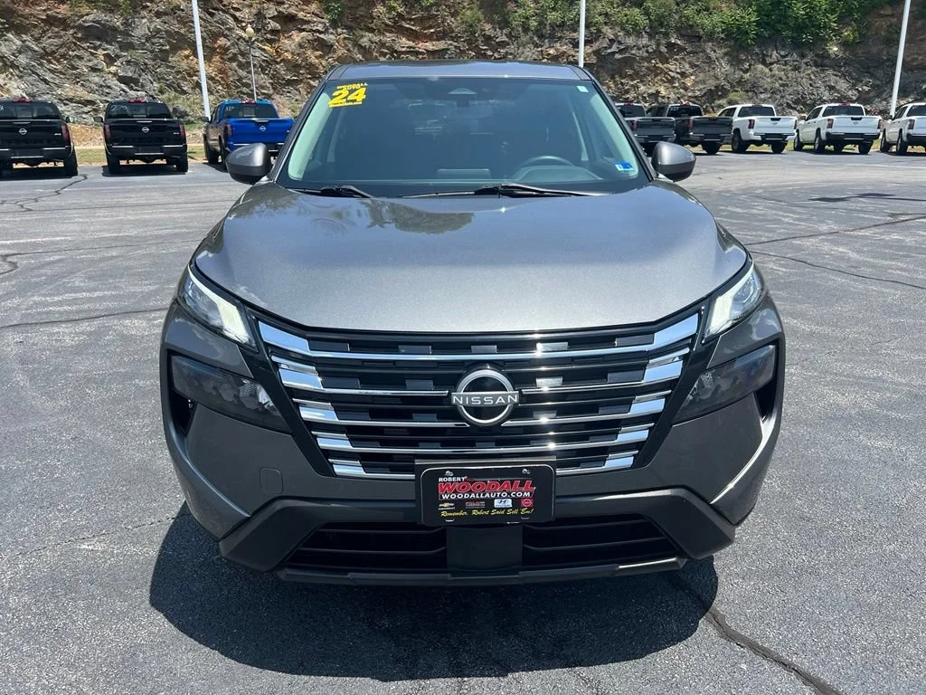 Used 2024 Gun Metallic Nissan SV image 2