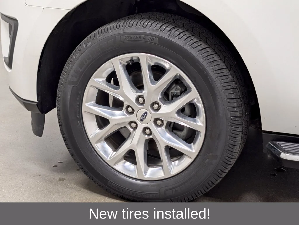 Certified Used 2021 Star White Ford XLT image 2