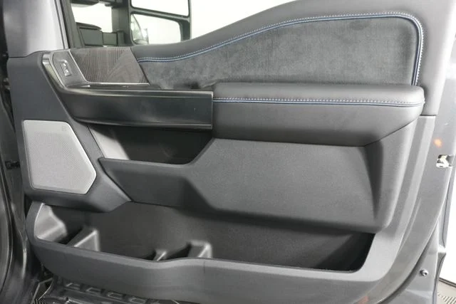 New 2025 Gray Ford Platinum image 38
