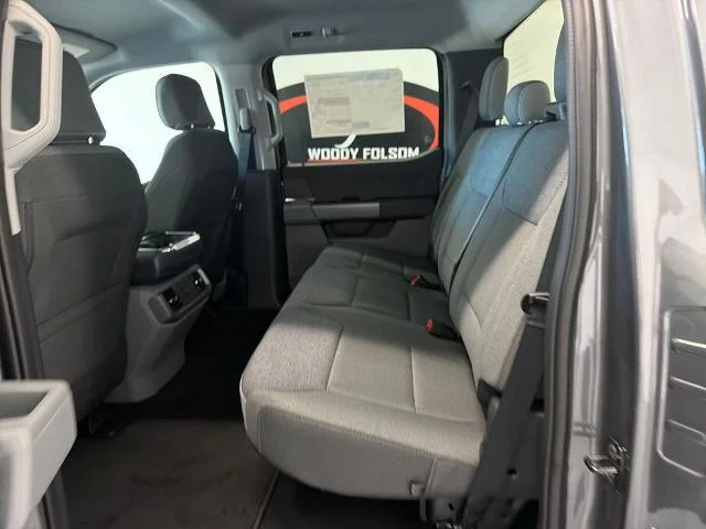 New 2026 Carbonized Gray Metallic Ford XLT image 31