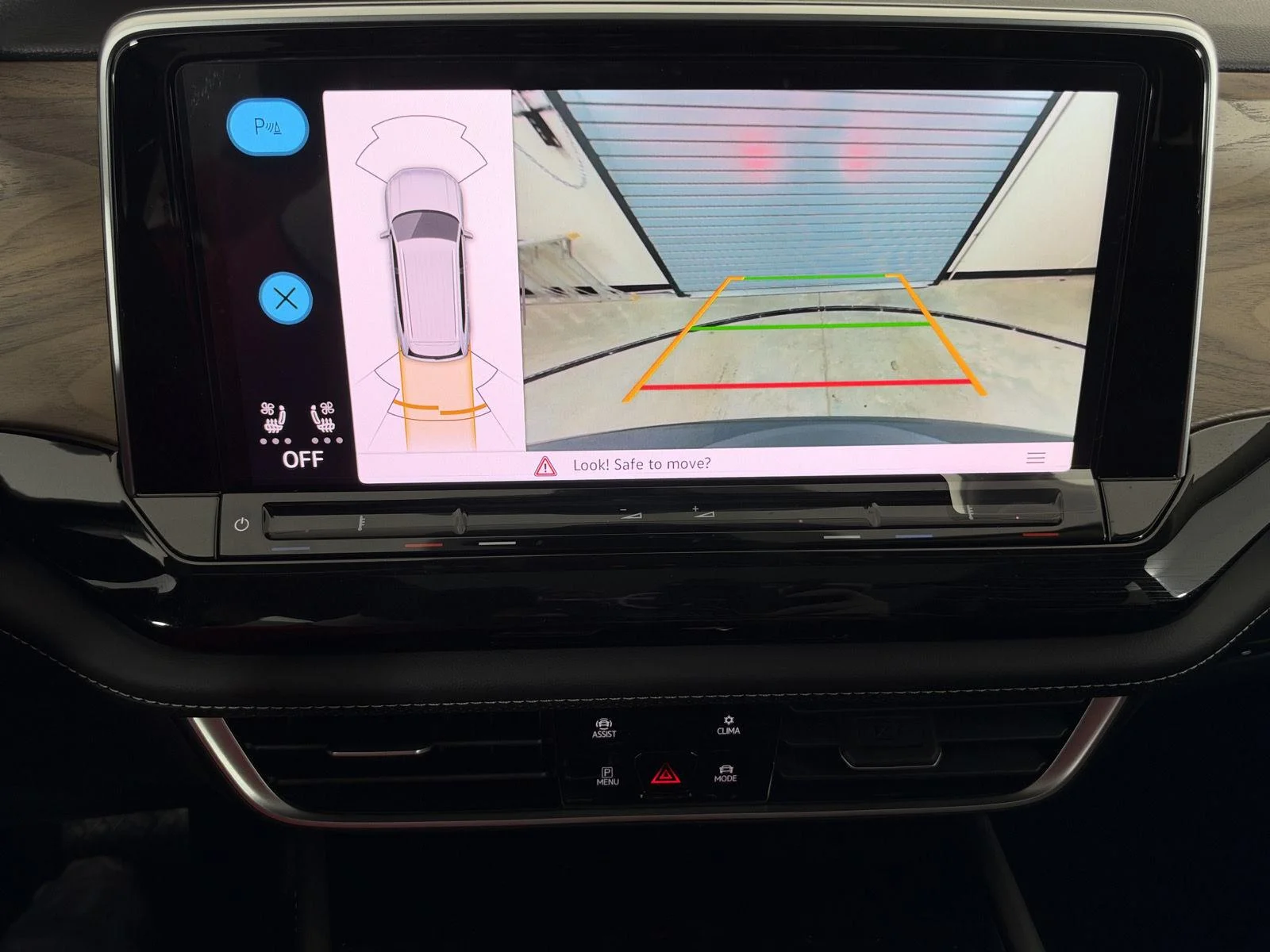 New 2026 Pure Gray Volkswagen 2.0T SE w/Technology image 31