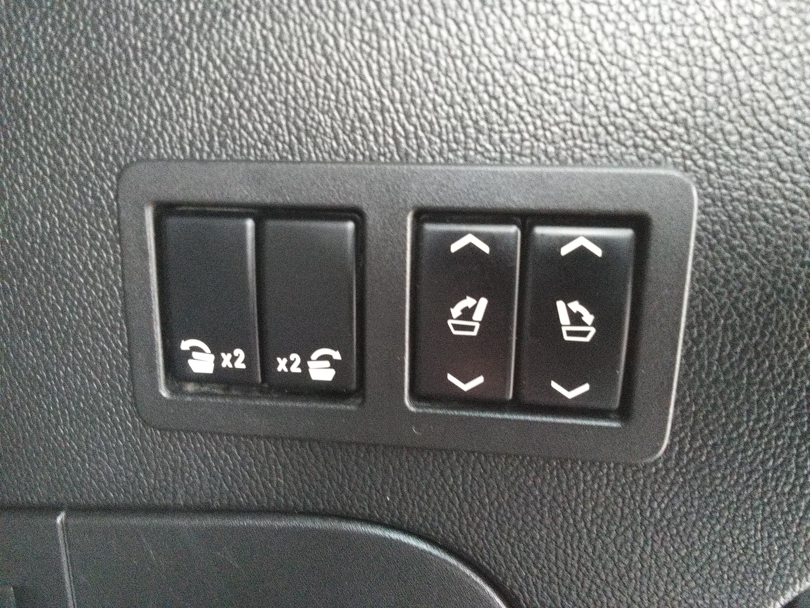 Used 2015 Black Chevrolet LT image 10