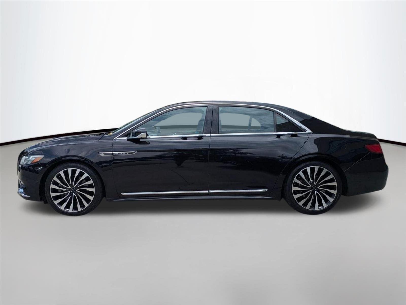 Used 2017 Diamond Black Lincoln Black Label image 16