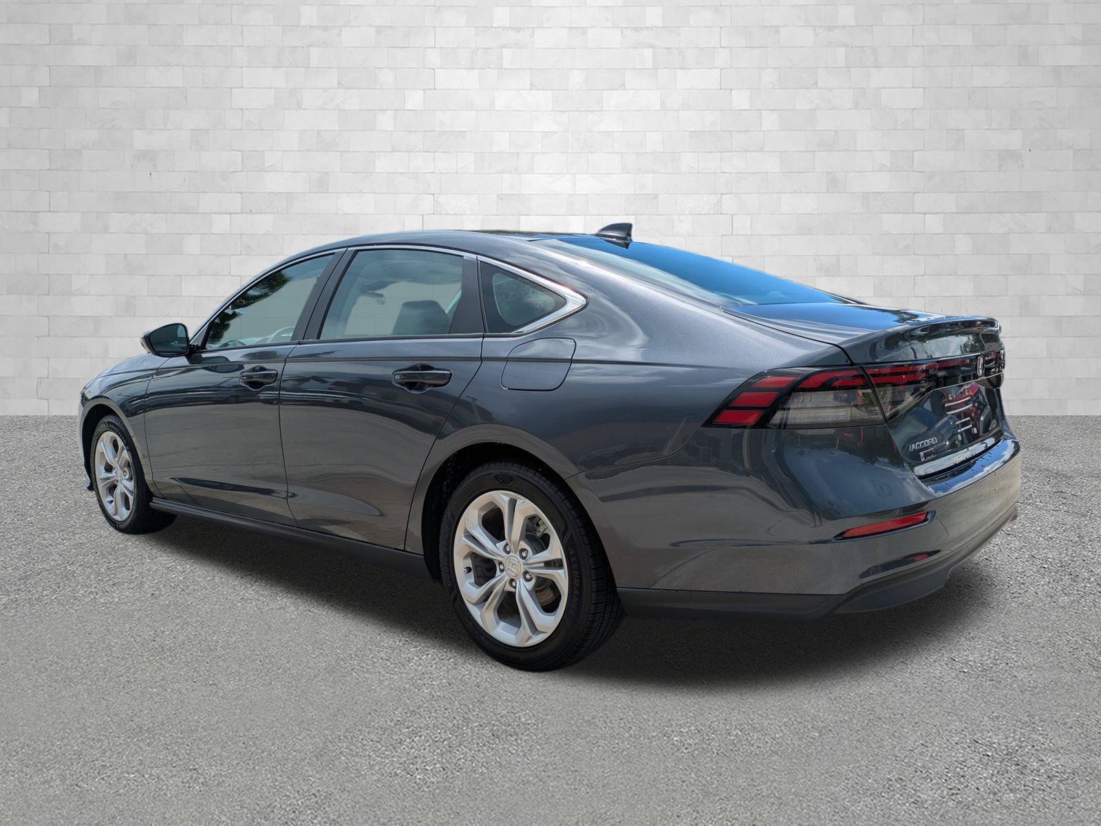 2023 Honda Accord LX - Photo 4