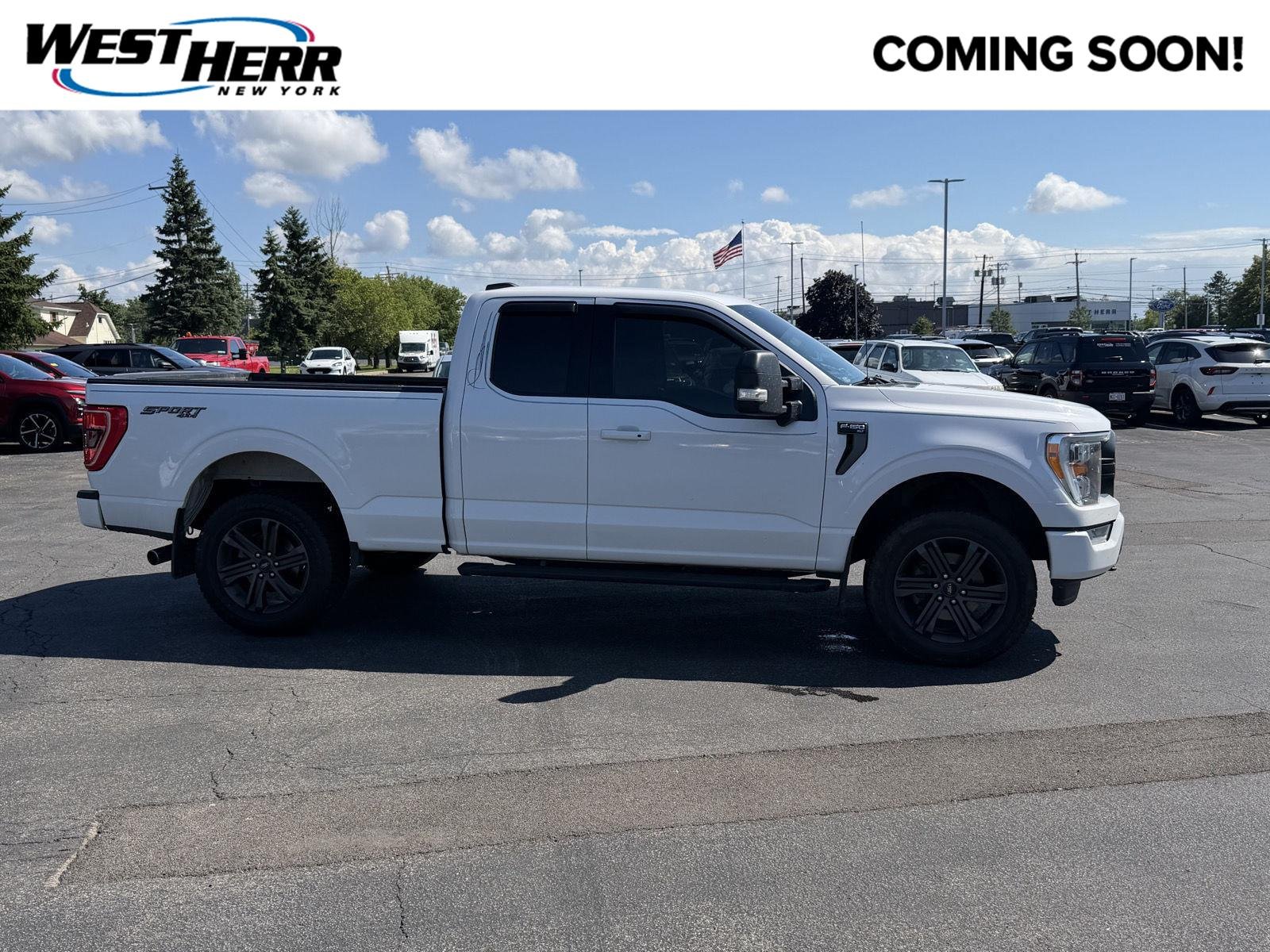 Used 2021 Oxford White Ford XLT image 1