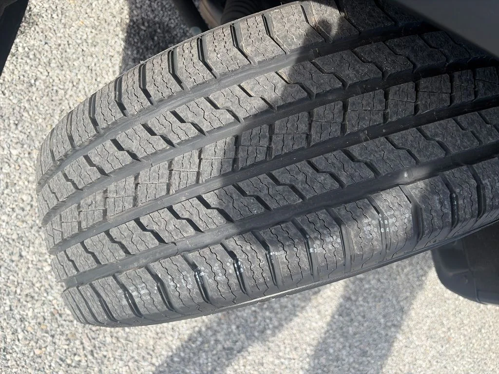 Used 2021 Blue Jeep Limited image 29