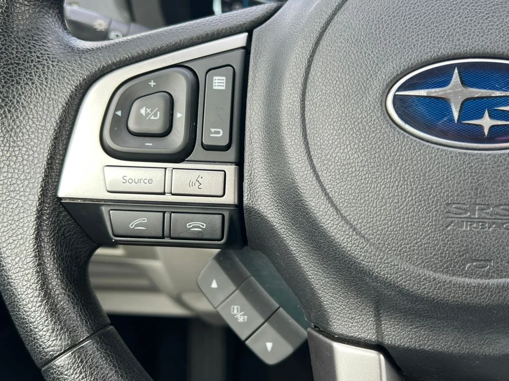 Used 2018 Blue Subaru 2.5i Premium image 20