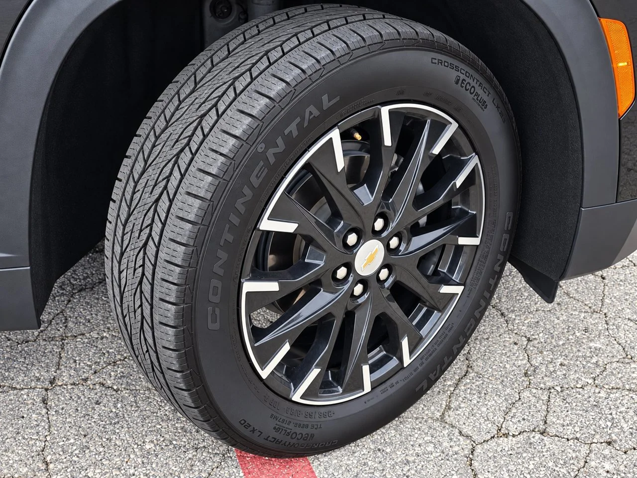 Used 2025 Mosaic Black Chevrolet LT image 7