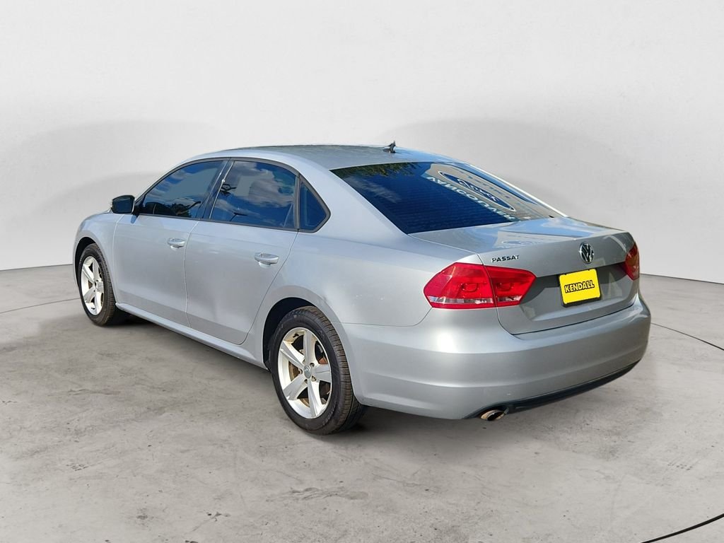 Used 2013 Silver Volkswagen 2.5 S image 7