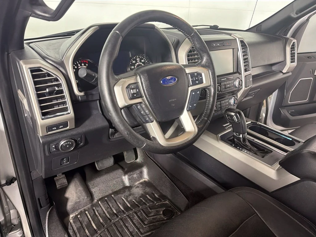 Used 2015 Ingot Silver Metallic Ford Lariat image 9