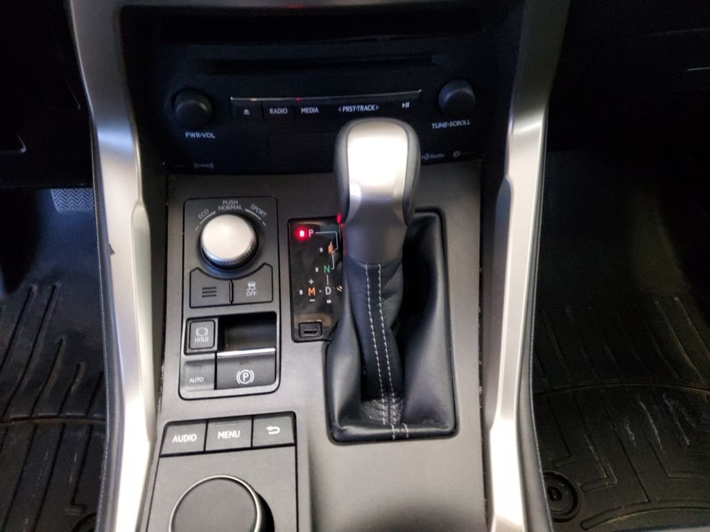 Used 2017 White Lexus 200t image 23