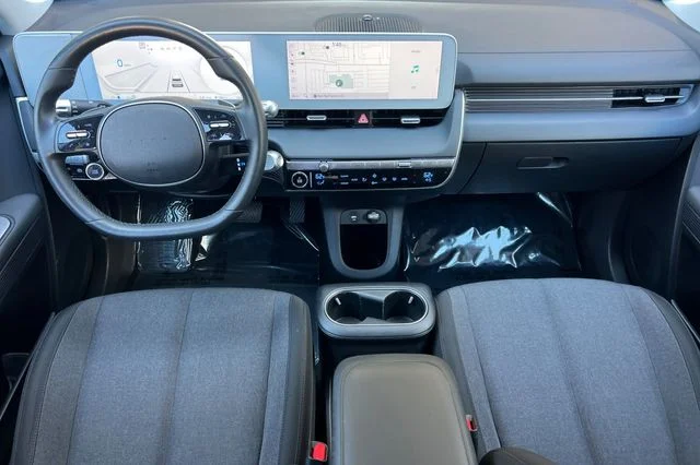 Used 2024 Gray Hyundai SEL image 15