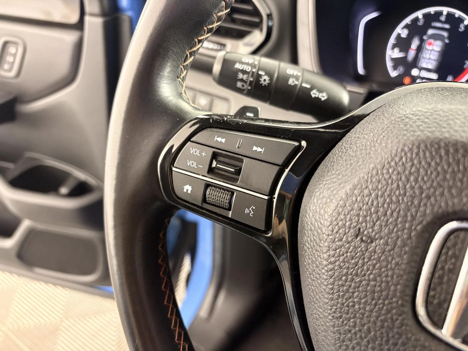 Used 2024 Diffused Sky Blue Pearl Honda TrailSport image 29