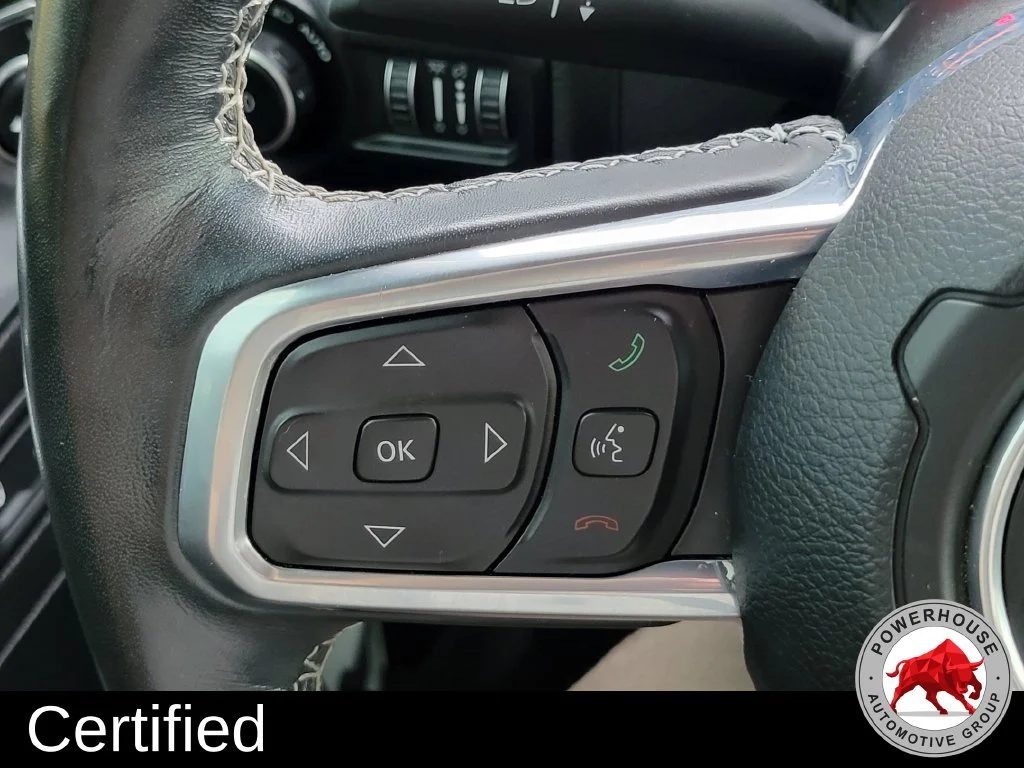 Used 2021 White Jeep Unlimited Sahara image 28