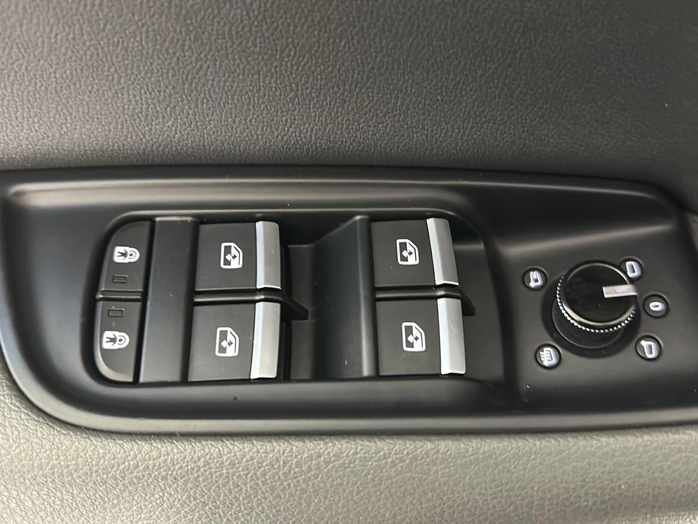 Used 2019 Daytona Gray Pearl Effect Audi Prestige image 12