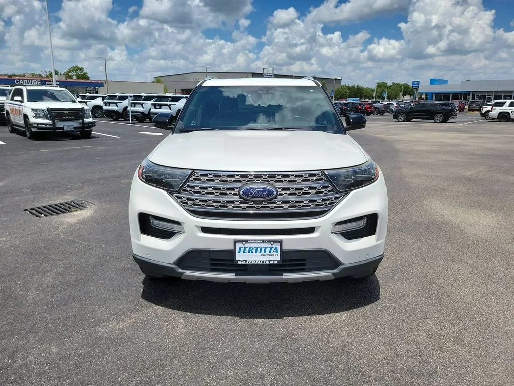 Used 2020 White Ford Limited image 31