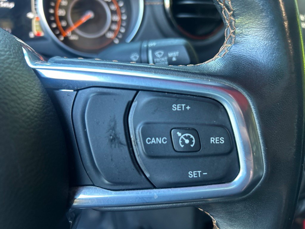 Used 2022 White Jeep Overland image 18