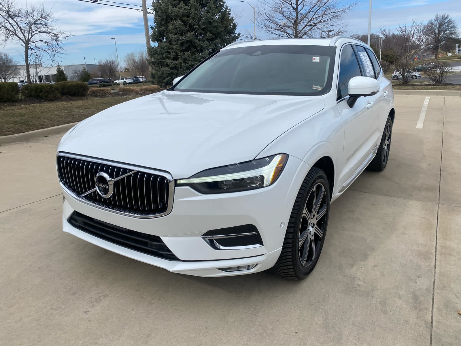Used 2021 Volvo XC60 Inscription with VIN YV4102RL6M1881975 for sale in Kansas City