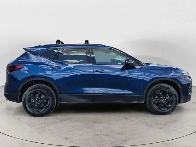 Used 2023 Blue Chevrolet LT image 6