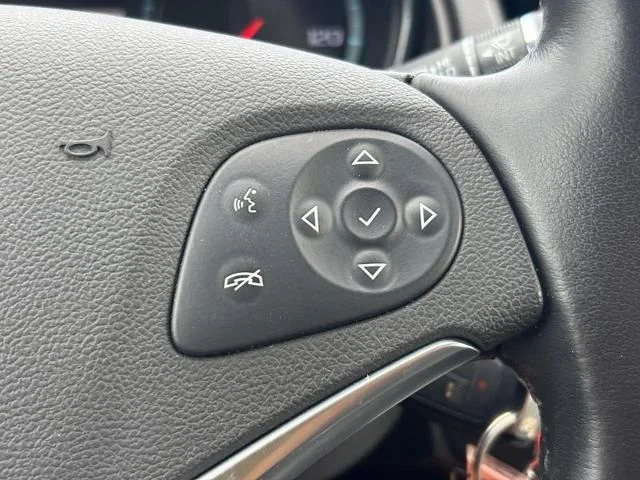 Used 2016 Heather Gray Metallic Chevrolet  image 19