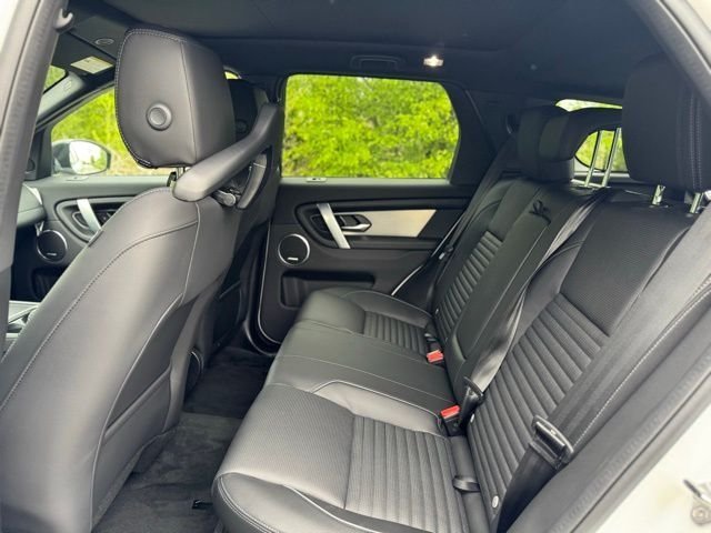 New 2026 Fuji White LAND ROVER Landmark Edition image 14