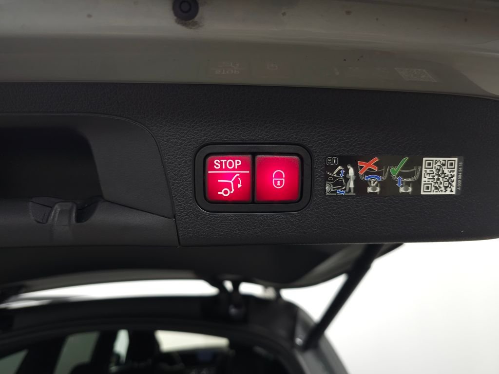 Used 2025 White Mercedes-Benz GLS 580 image 7