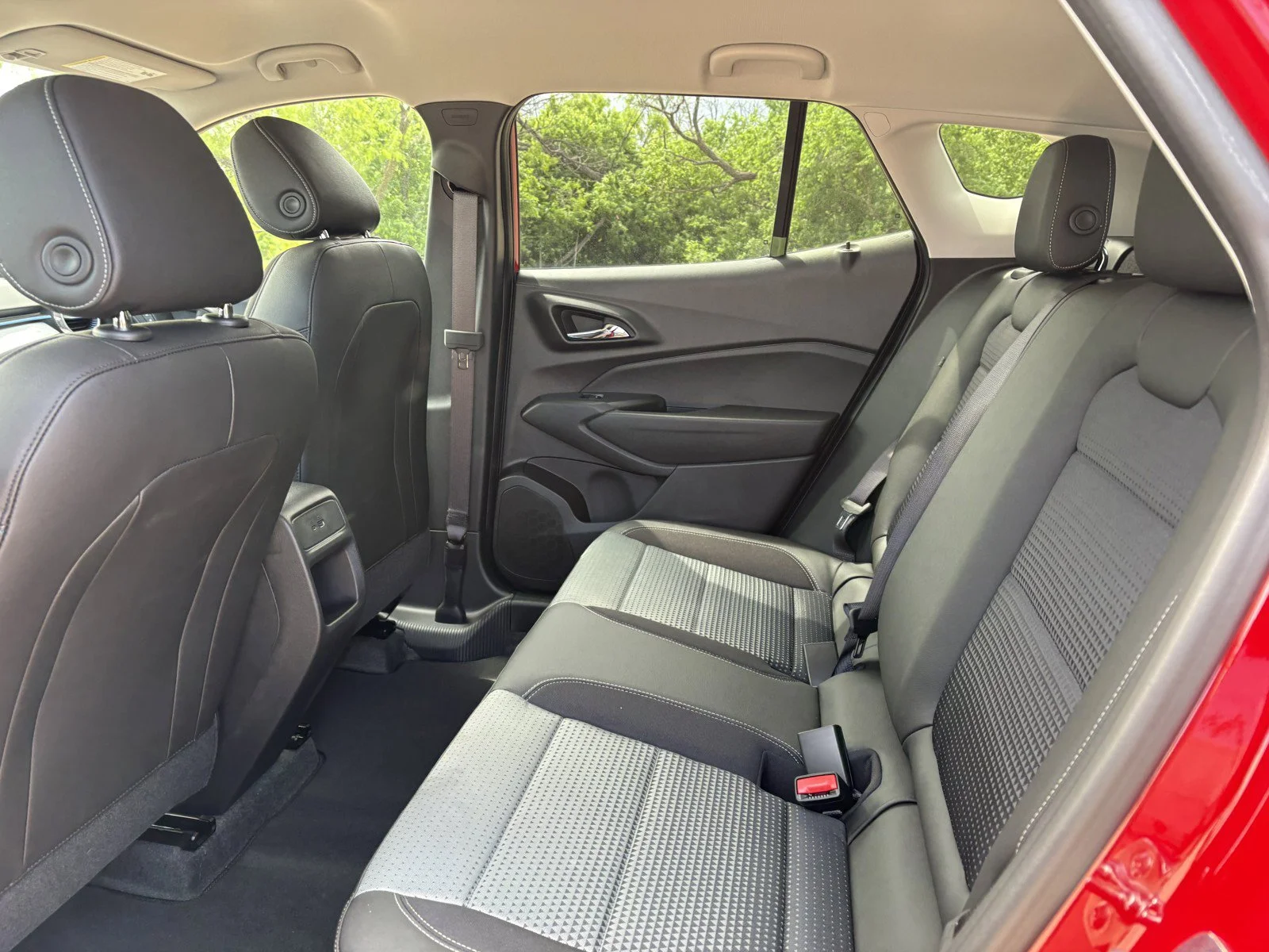 2026 Chevrolet Trax LT - Photo 13