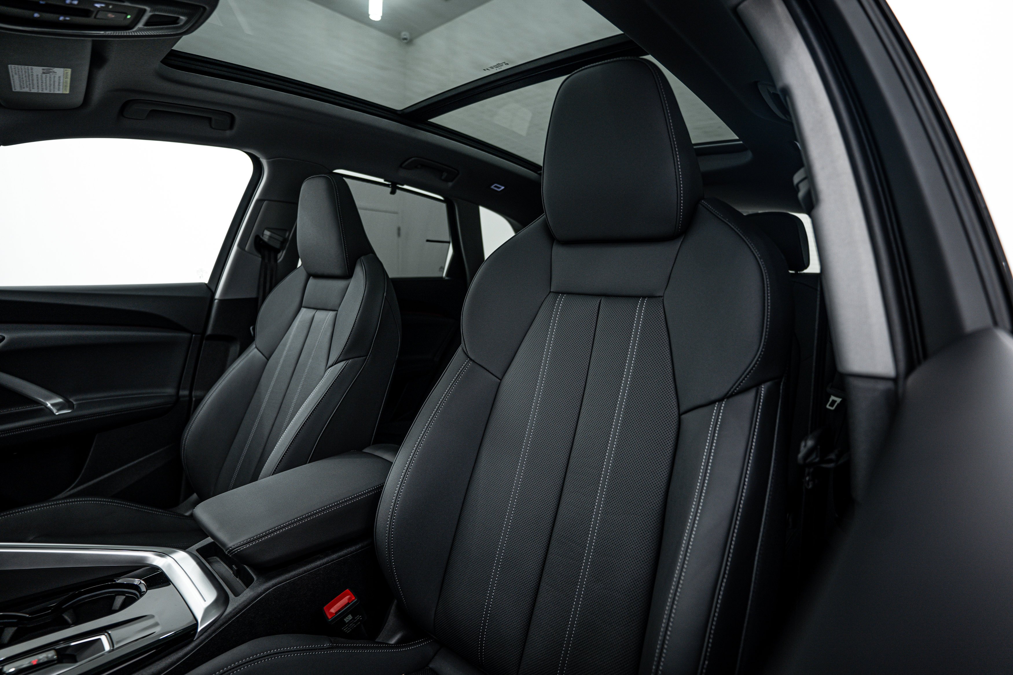 2025 Audi Q5 Premium Plus - Photo 16