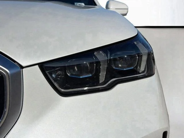 2026 BMW 5 Series 530i - Photo 9