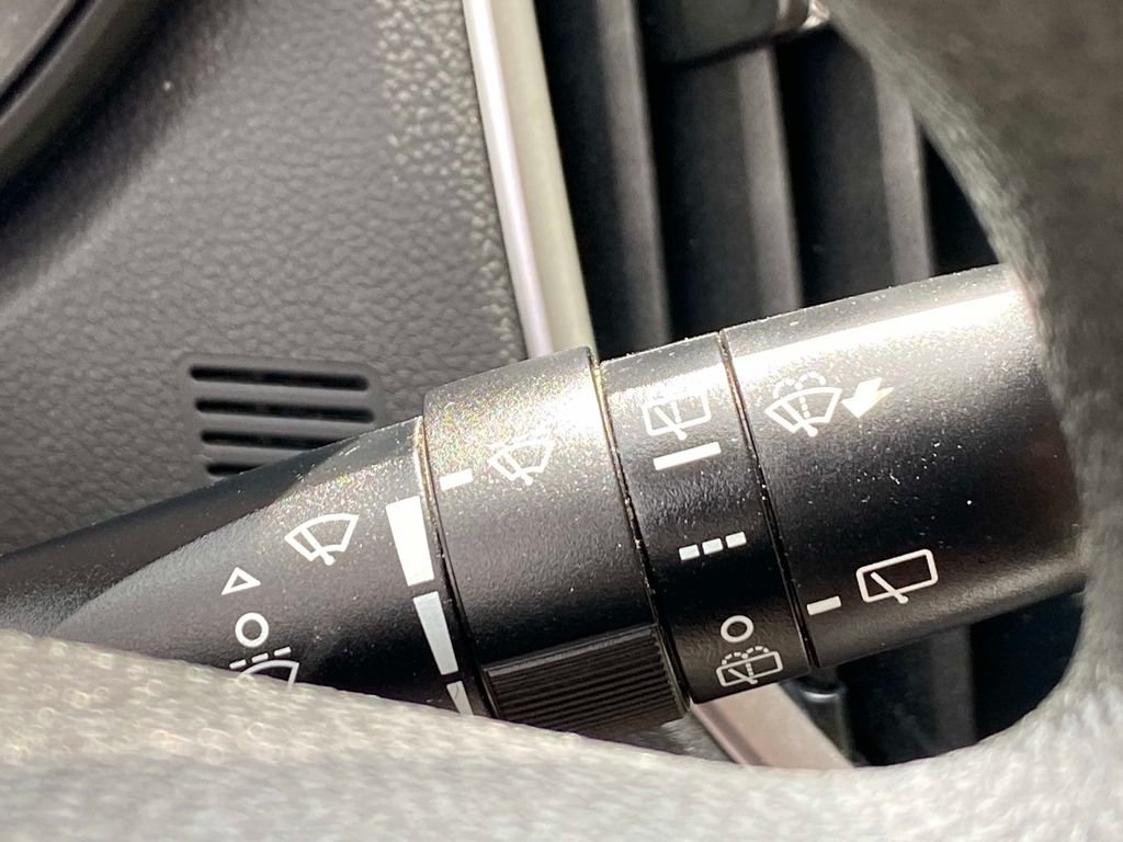 Used 2021 Green Subaru Base image 17