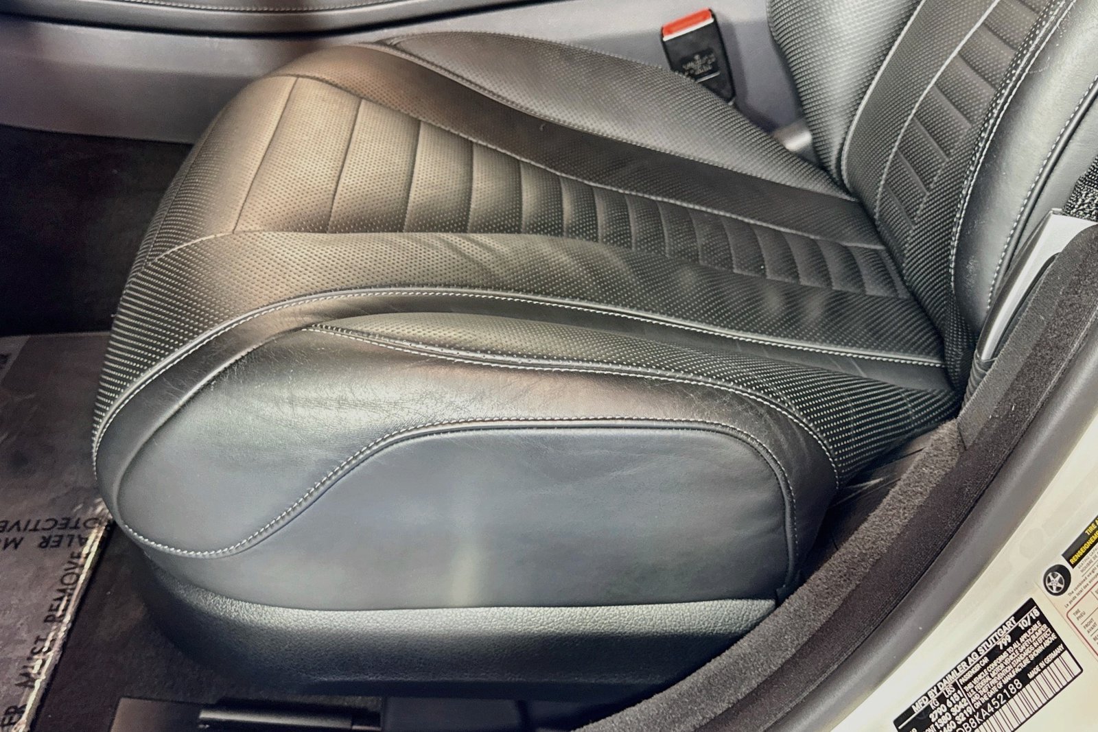 Used 2019 Designo Diamond White Mercedes-Benz S 560 image 18
