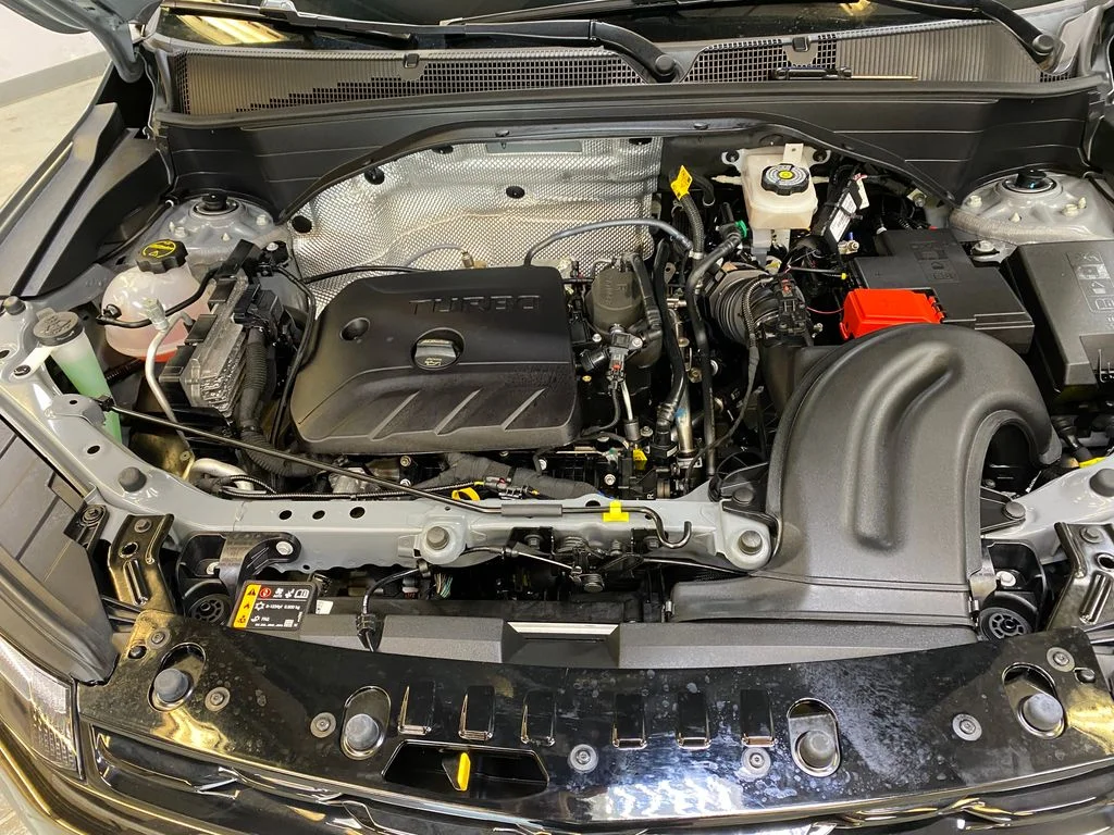 Used 2026 Gray Chevrolet RS image 9
