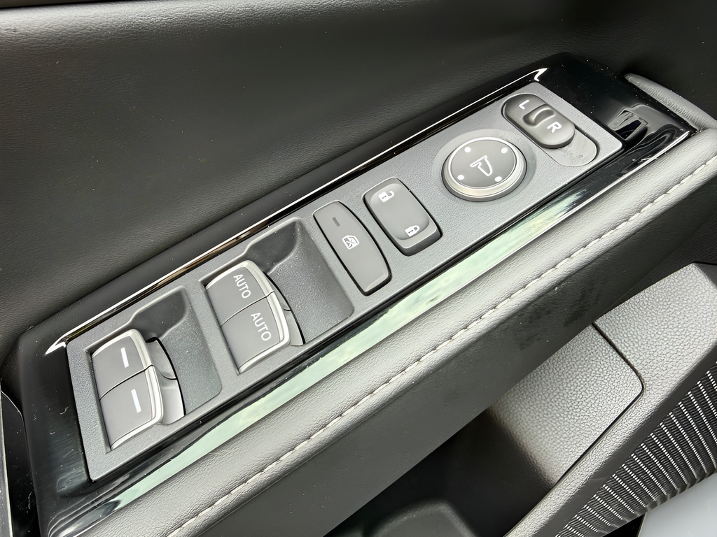 Used 2024 Gray Honda Touring image 25