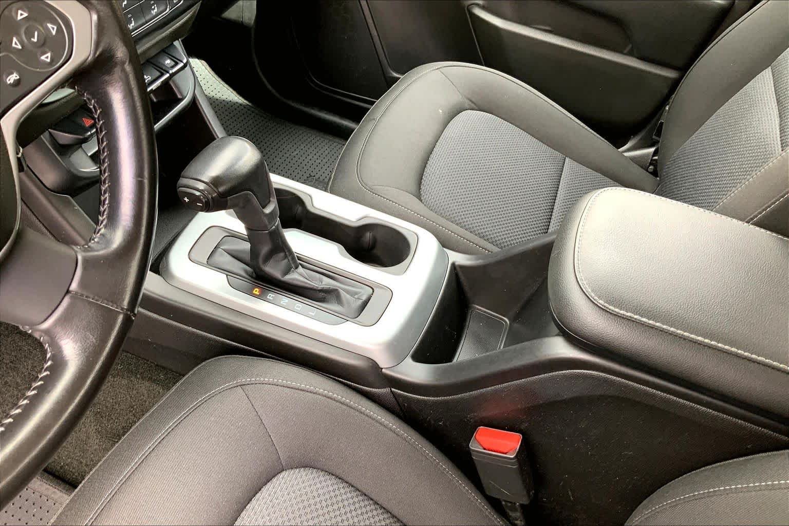 Used 2017 Summit White Chevrolet 2WD LT image 17