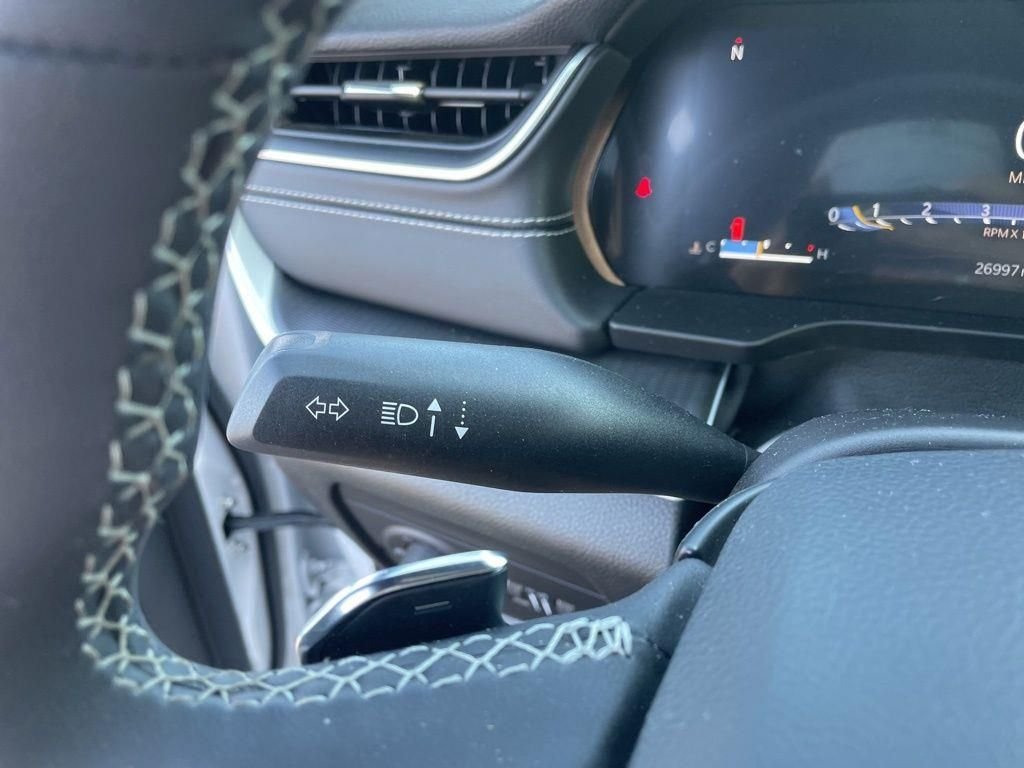 Used 2024 White Jeep Altitude image 21
