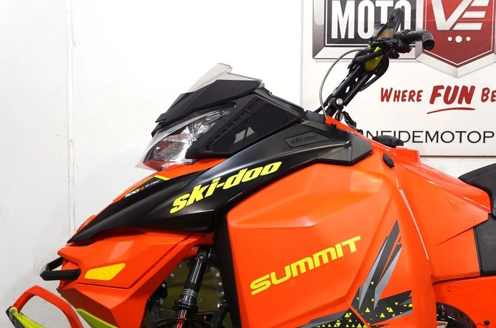 Used 2016  Ski-Doo  image 10
