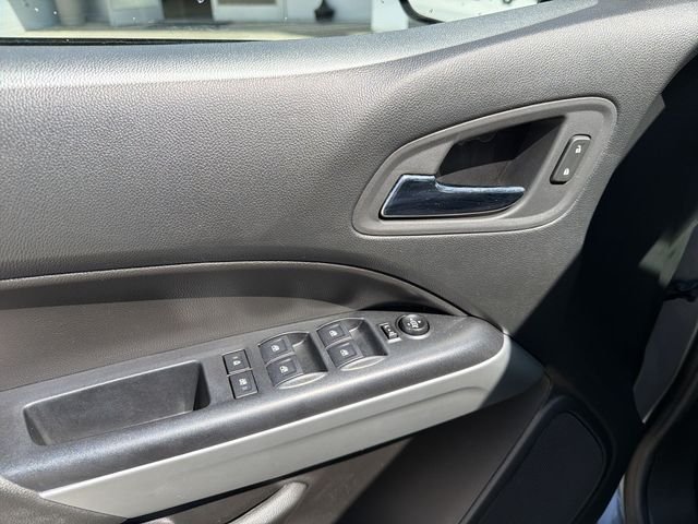 Used 2022 Gray Chevrolet ZR2 image 15