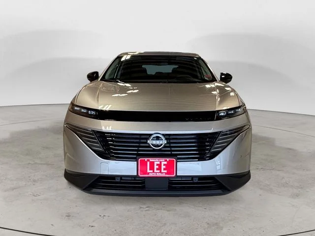 New 2026 Gold Nissan SL image 9