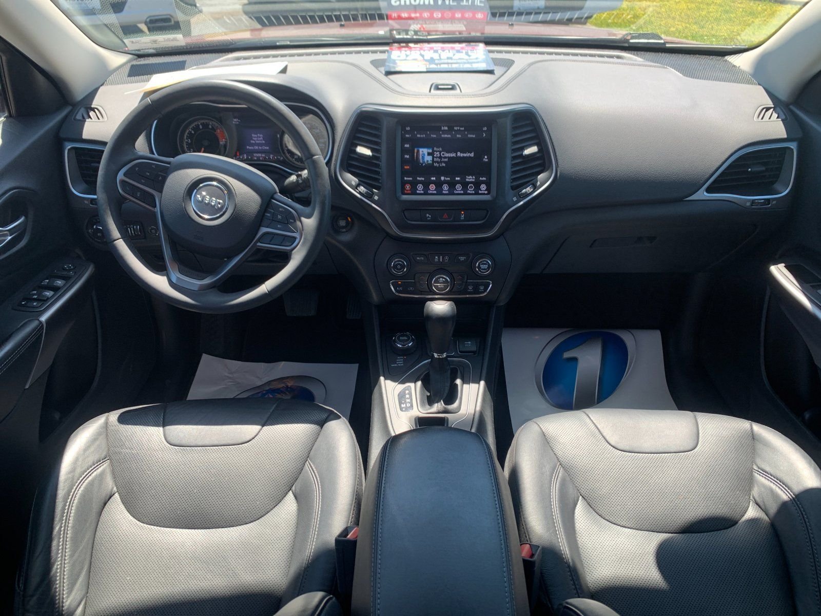 Used 2021 Red Jeep Latitude Lux image 15