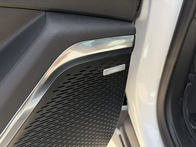 New 2026 White GMC Elevation image 16